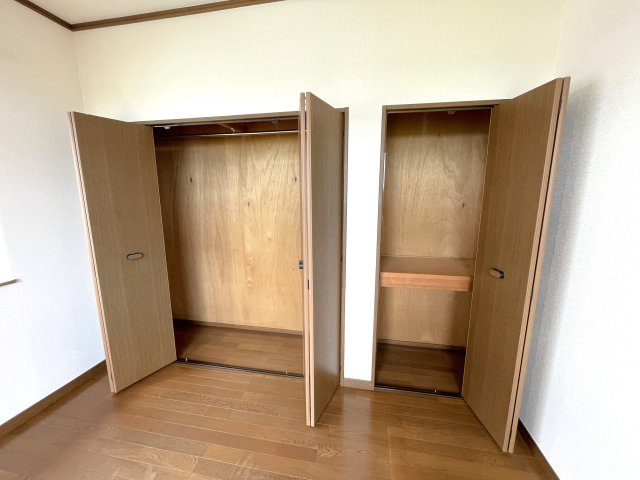 牛込貸家の収納