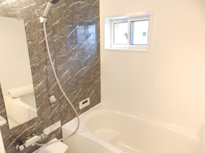 【浴室】 | セントエミリオン | お風呂で日々の疲れを落としましょう