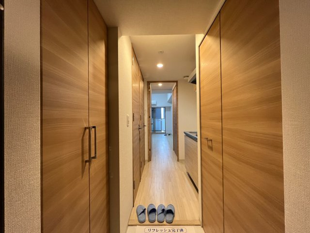 プライムアーバン御堂筋本町の玄関