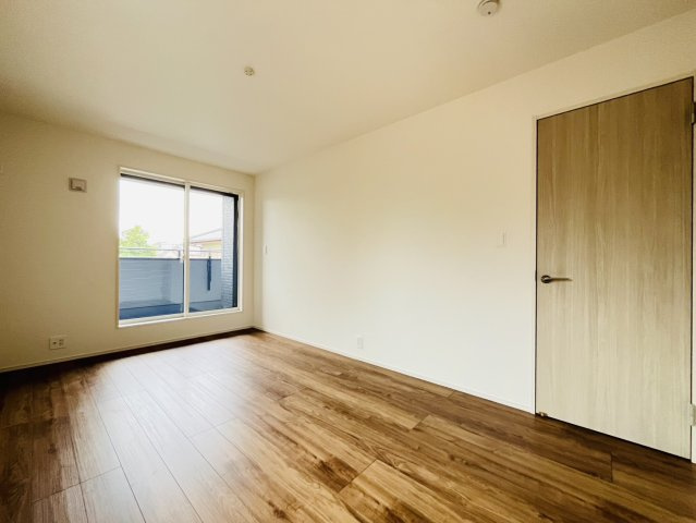 知多市八幡汐海道20番1『仲介手数料無料』新築戸建ての洋室