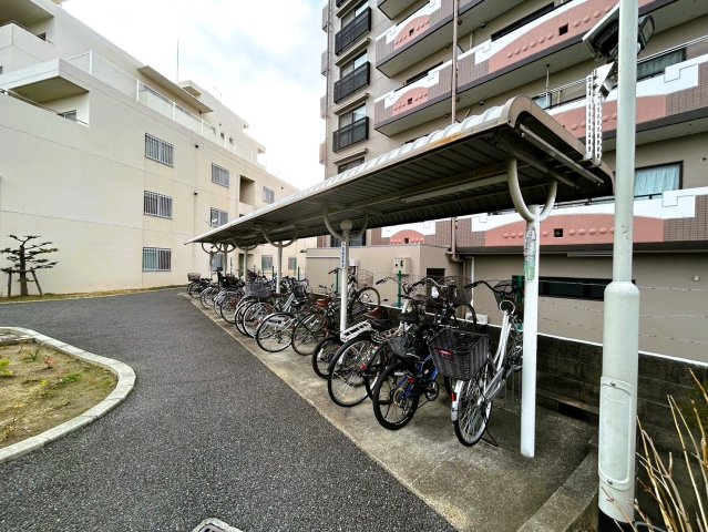 パークテラス桂川の駐輪場