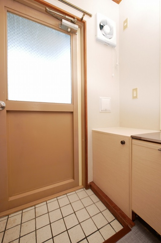 Sunny 長束の玄関|Sunny 長束 203号室