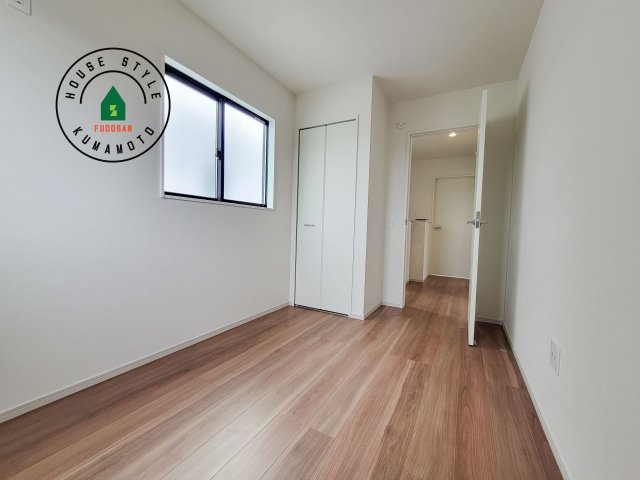 菊池郡菊陽町武蔵ケ丘2丁目第4-2棟（2号棟）　の洋室|採光良好な洋室は全居室、複層ガラスの遮熱効果と断熱効果で、一年中快適に過ごせます。