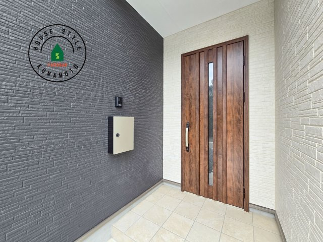 合志市栄第3-1棟（1号棟）　の玄関|おでかけの時も帰った時も、「我が家」を最初に感じでもらえる素敵な空間に。