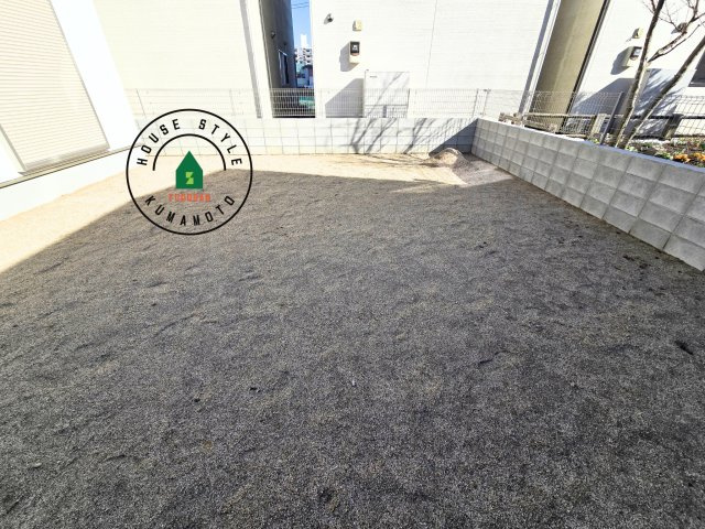 熊本市西区横手5丁目第2-3棟(3号棟)の庭|お庭で自由な時間を過ごせます。