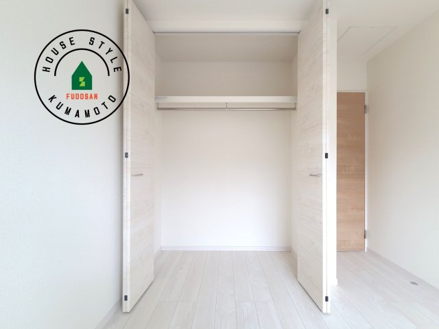 熊本市西区横手5丁目第2-3棟(3号棟)の内観：施工例|収納には困りません。