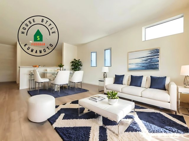 熊本市西区横手5丁目第2-3棟(2号棟)の内観：施工例|明るく開放的なリビングダイニングは豊かな陽光が注ぎ込み、やすらぎの空間を演出してくれます。ご家族で楽しいひとときをお過ごし下さい。※家具はCGを合成したものです。