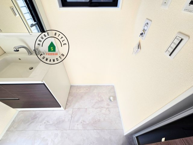 熊本市西区横手5丁目第2-3棟(2号棟)のランドリースペース|ランドリースペースとなります。広々して有効的にご使用できます。 