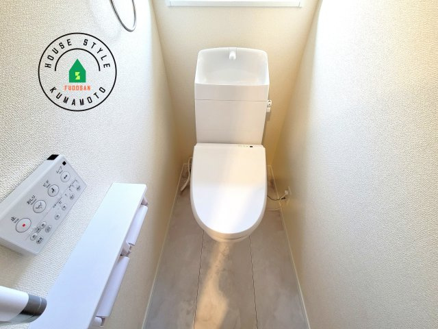 熊本市北区龍田7丁目第4-5棟（4号棟）のトイレ|温水洗浄便座を完備しております。2ヶ所にトイレがあるのは朝の慌ただしい時間も安心です。