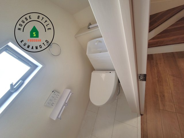 菊池市西寺第1-8棟（7号棟）のトイレ|温水洗浄便座を完備しております。2ヶ所にトイレがあるのは朝の慌ただしい時間も安心です。