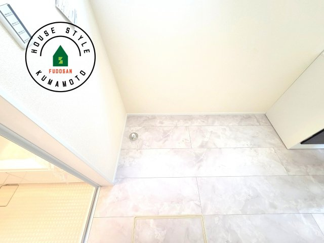 菊池市西寺第1-8棟（6号棟）のランドリースペース|追い炊きリモコン　システムバスはお風呂とリビングから操作可能です。