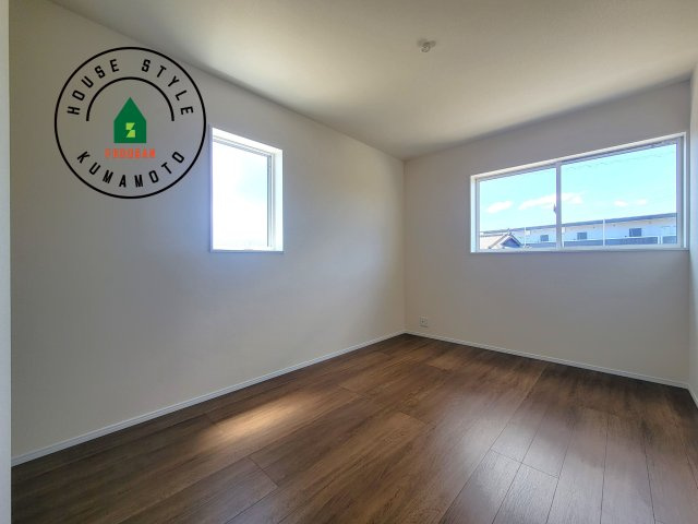 菊池市西寺第1-8棟（5号棟）の子供部屋|穏やかな光が差し込む室内には、穏やかな時間が流れます。