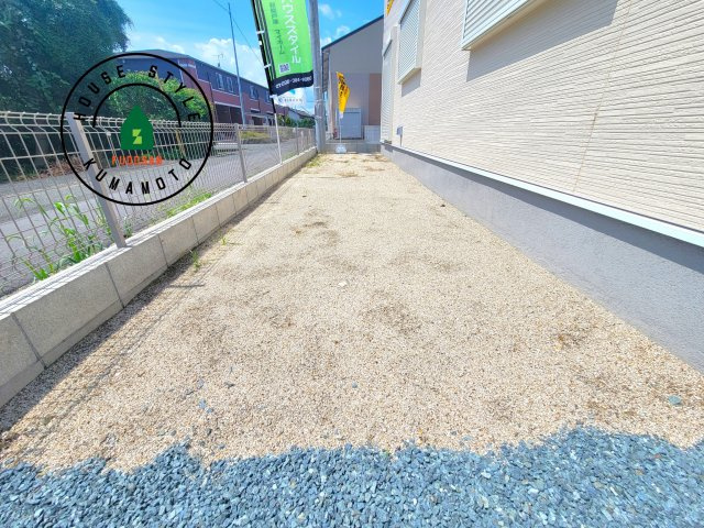 菊池市西寺第1-8棟（5号棟）の庭|お庭で自由な時間を過ごせます。