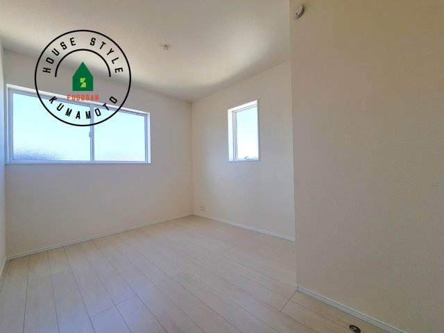 菊池市西寺第1-8棟（3号棟）の子供部屋|穏やかな光が差し込む室内には、穏やかな時間が流れます。