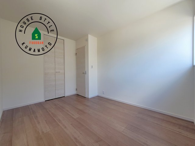 菊池市西寺第1-8棟（2号棟）の子供部屋|穏やかな光が差し込む室内には、穏やかな時間が流れます。