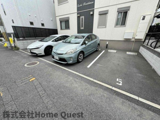 【駐車場】