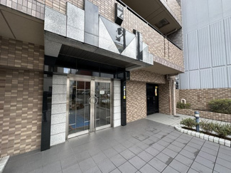 【エントランス】