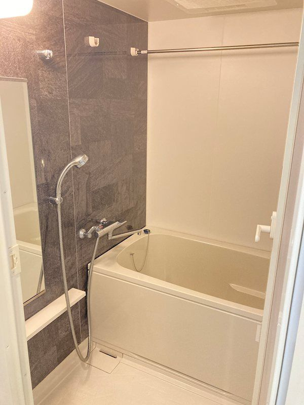 パインリッチの浴室