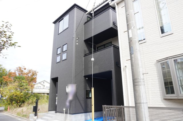 越谷市神明町2丁目 新築分譲住宅の外観