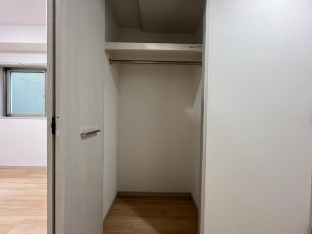 藤の邸　江戸堀の収納