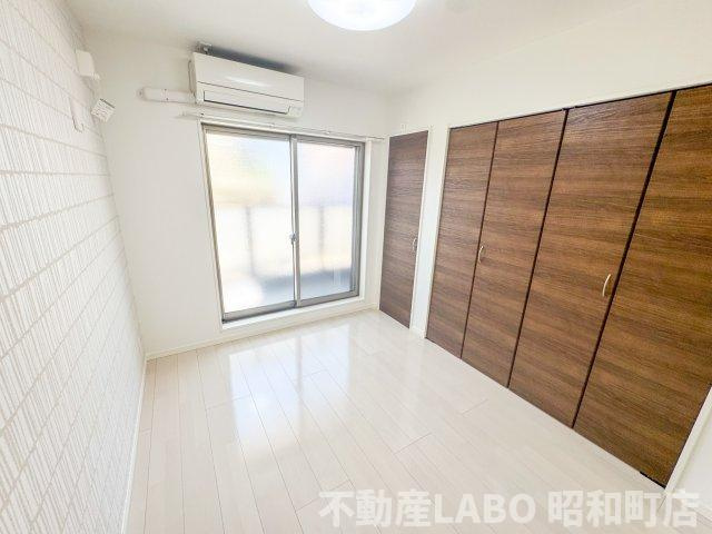  オルフェアメゾン清水丘壱番館の寝室