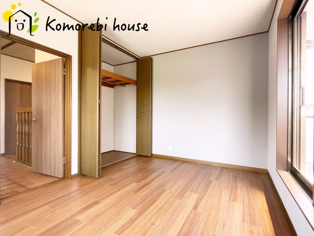 白岡市西2丁目　中古一戸建ての寝室|使い勝手のいい寝室です