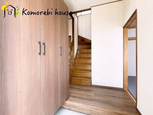 白岡市西2丁目　中古一戸建てのその他|廊下です