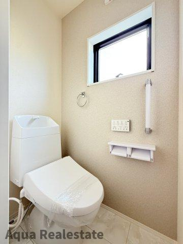 リーブルガーデン丸亀市郡家町第六のトイレ|清潔感のあるトイレです