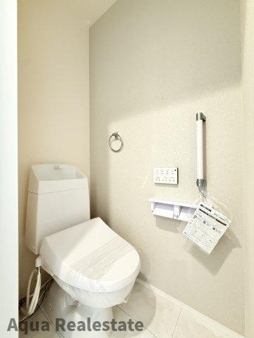 リーブルガーデン丸亀市郡家町第六のトイレ|コンパクトで使いやすいトイレです