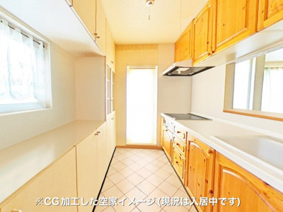 【キッチン】 | 南区石山1-6 車庫付一戸建 | キッチンには造り付けのカップボード♪