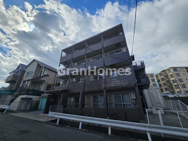 モンテメール学園前の外観