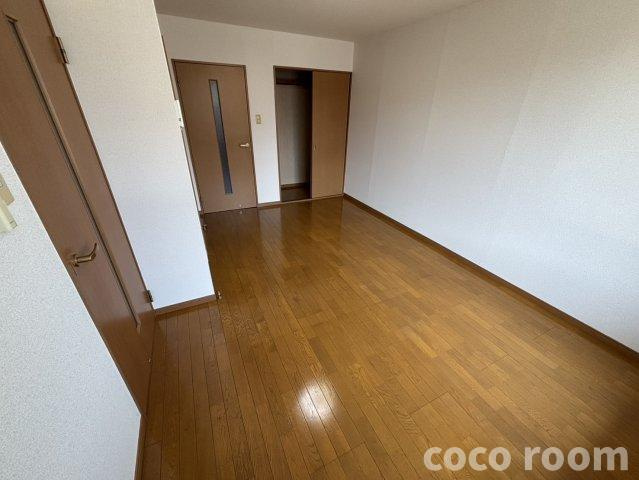 モルト・フェリーチェの居間・リビング