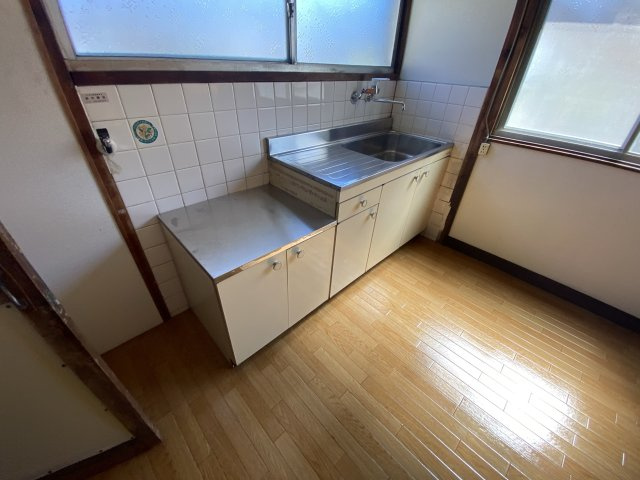 末広町二戸一のキッチン