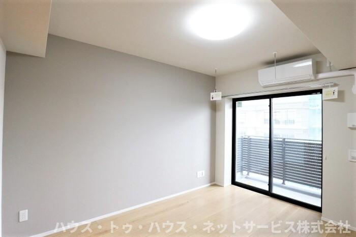 メゾンボヌールの居間・リビング