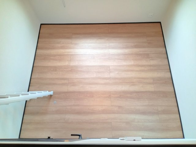 アザーレキュリオス生田の洋室