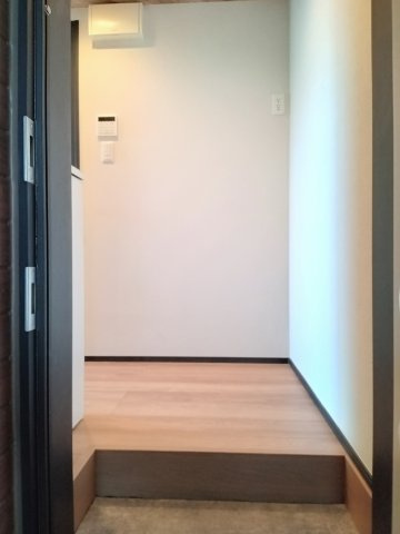 アザーレキュリオス生田の玄関