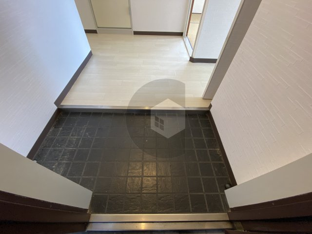 ベルメゾン伍の坪の玄関