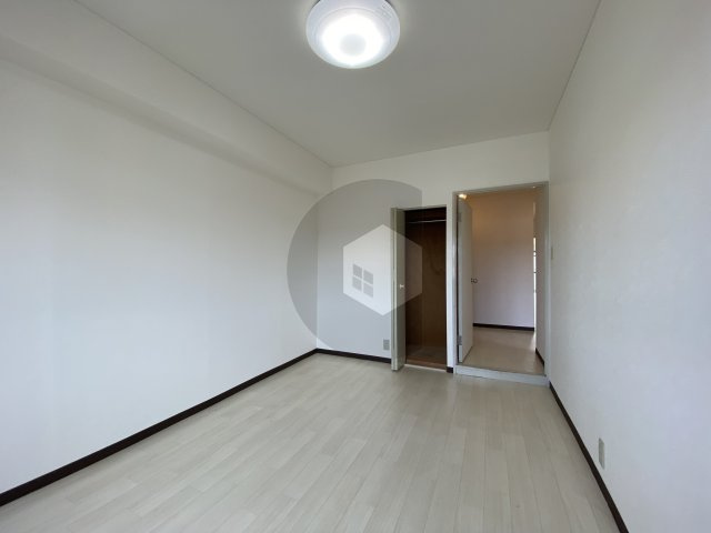 ベルメゾン伍の坪の洋室