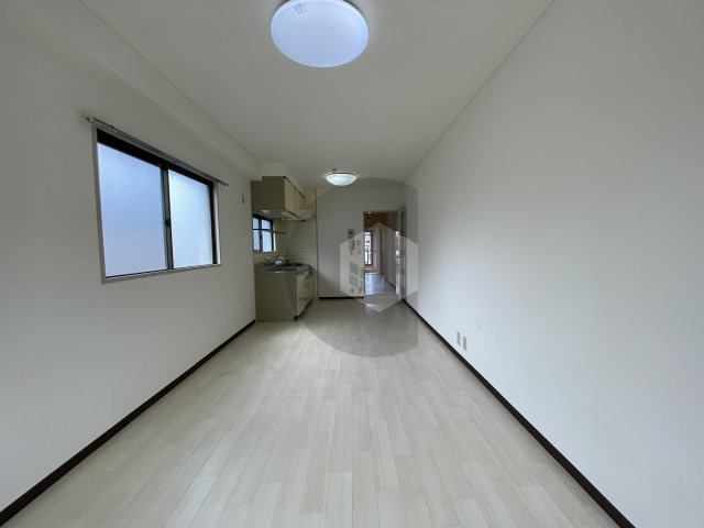 ベルメゾン伍の坪の内装