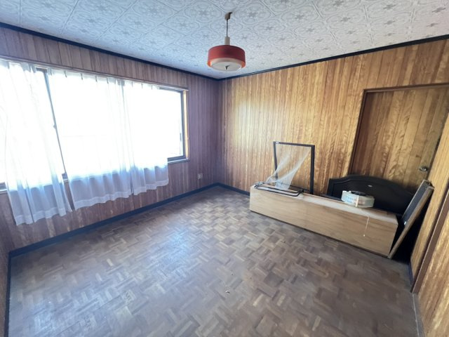 西宮町戸建ての洋室