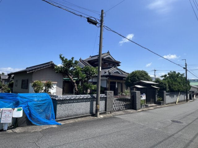 西宮町戸建ての前面道路含む現地写真