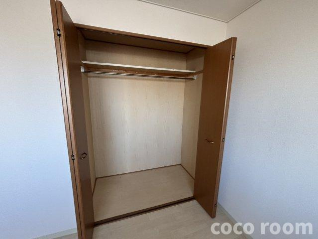 グローリアスの収納