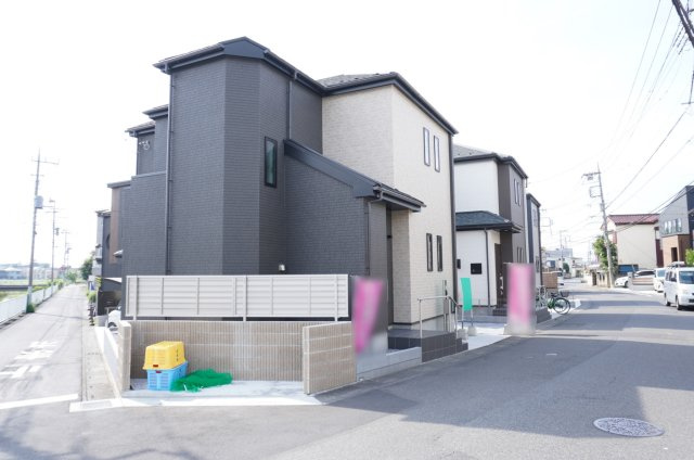越谷市柳町 新築分譲住宅の外観