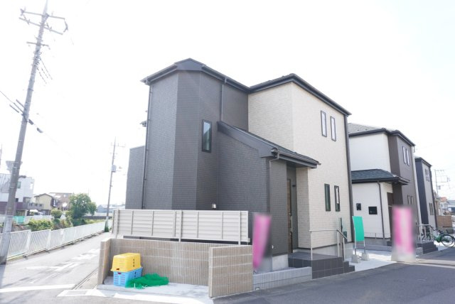 越谷市柳町 新築分譲住宅の外観