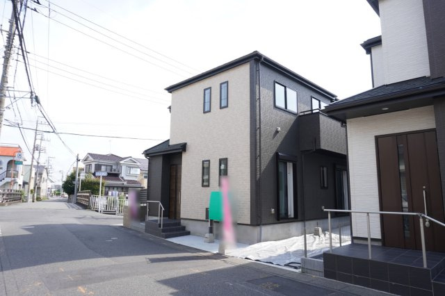 越谷市柳町 新築分譲住宅の外観