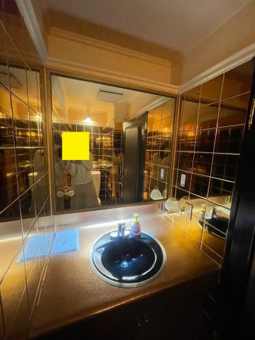 ゴールドプラザビルの洗面所|ゆったりとスペースのある洗面所