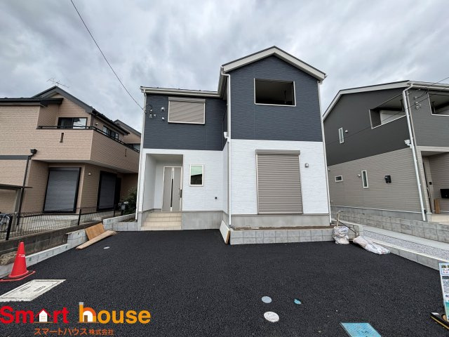 厚木市下荻野第17　新築2棟の外観