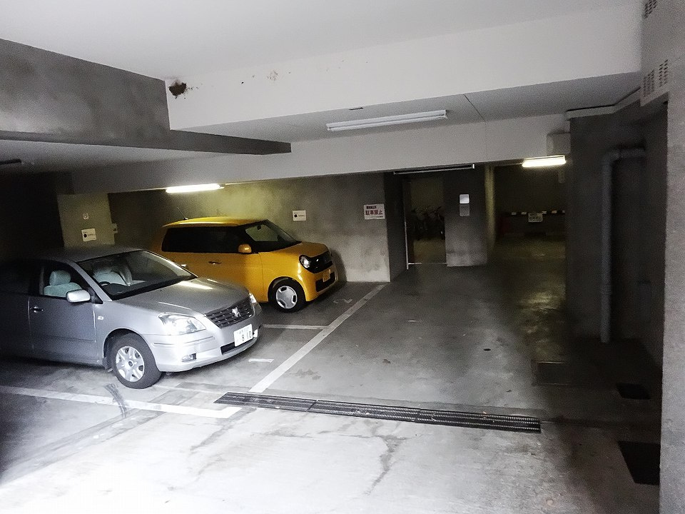 ステージファースト目白の駐車場|敷地内駐車場☆