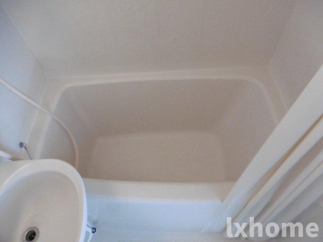 隆起ハイツの浴室|きれいなお風呂です