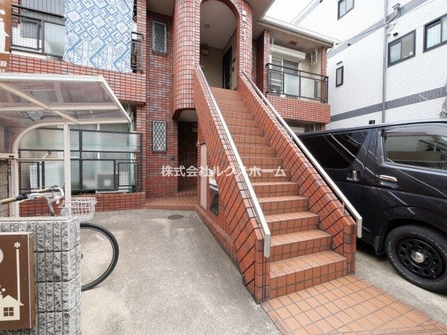 隆起ハイツの駐車場